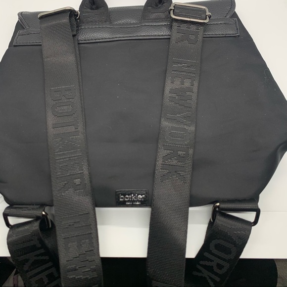 New without tags Botkier backpack - Picture 9 of 10